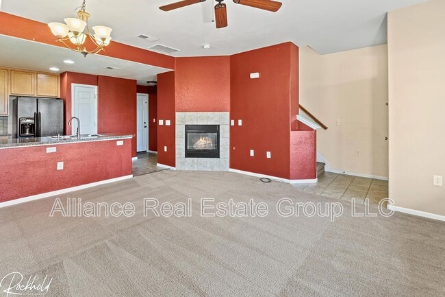 Foto del edificio - 16046 E Geddes Ln