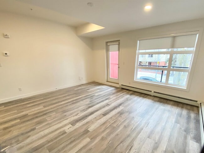 Building Photo - 10720-378 78 Ave NW