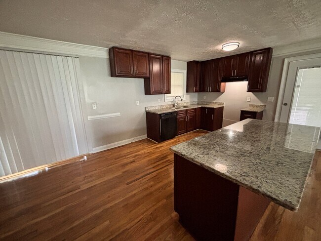 Foto del edificio - 7365 Mockingbird Trail