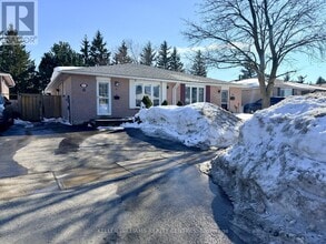 Building Photo - 51 Manor Crescent