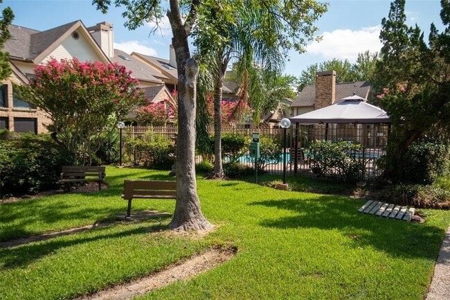 Photo - 2425 Holly Hall St Apartment