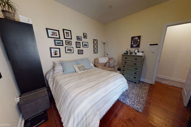 Foto del edificio - 5 br, 2 bath Duplex - 1802 WILLINGTON ST U...