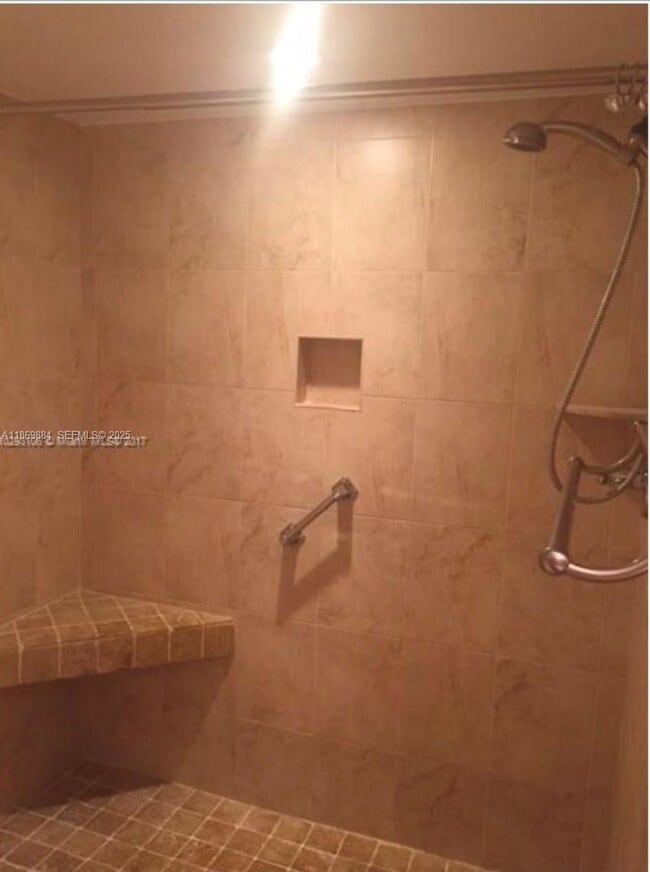 Building Photo - 3123 Oakland Shores Dr