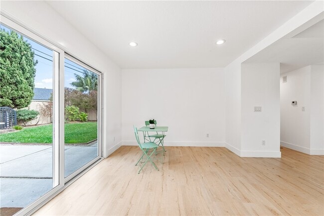 Foto del edificio - 6311 Fallingwater Dr