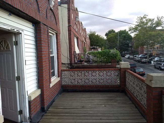 Foto del edificio - 147 STREET