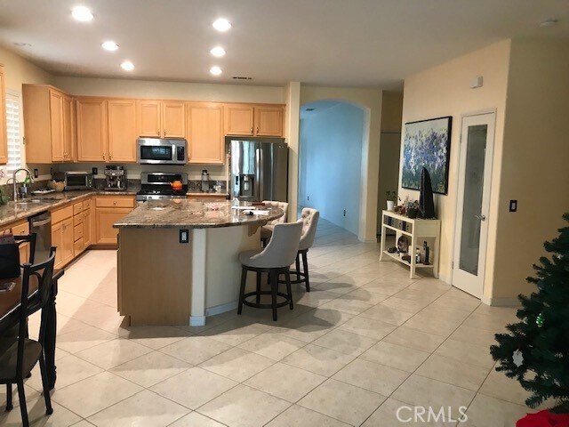 Building Photo - 29554 Warmsprings Dr