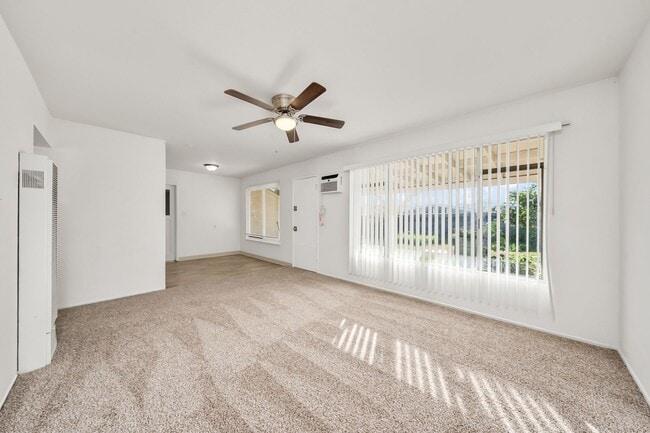 Building Photo - Cozy 3-Bedroom Single-Family Home-Move-In Ready!