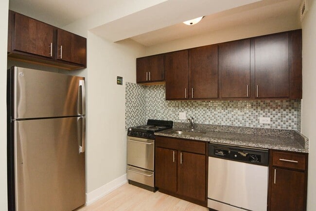 Foto del edificio - 450 W Wellington Ave