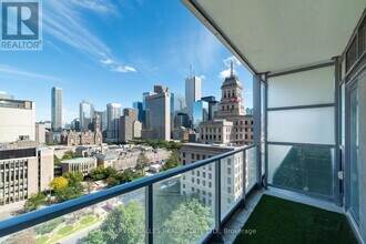 Building Photo - 210 Simcoe St