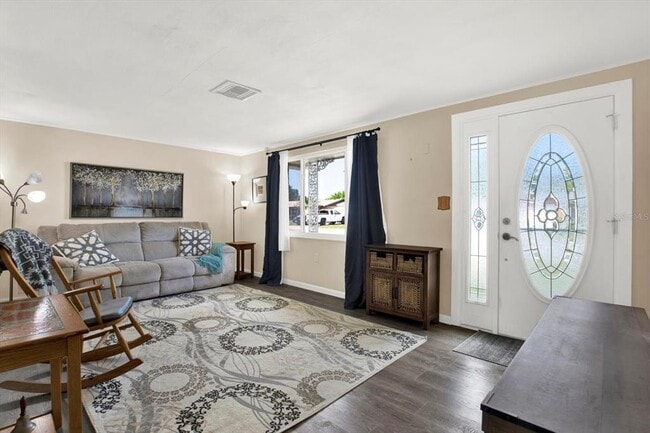 Building Photo - 1446 Normandy Blvd