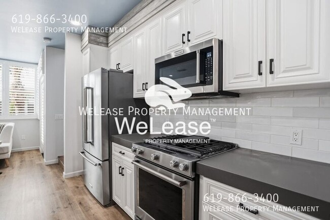 Building Photo - 687 S Coast Hwy 101