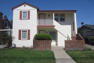 Building Photo - 90 Cleaves Ave
