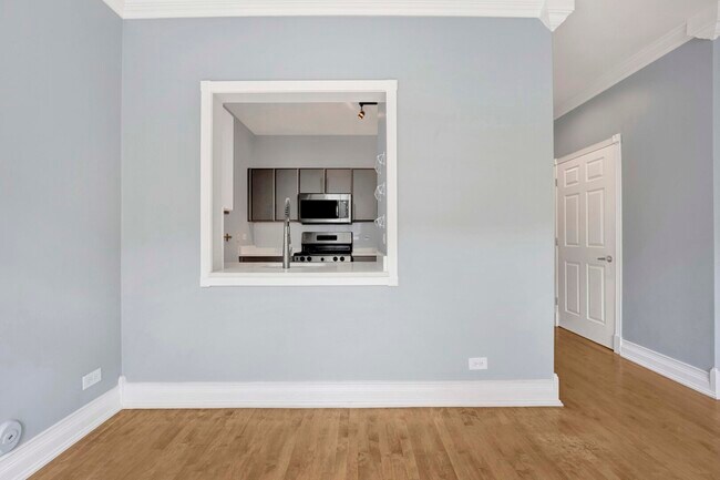 Foto del edificio - 754 W Evergreen Ave