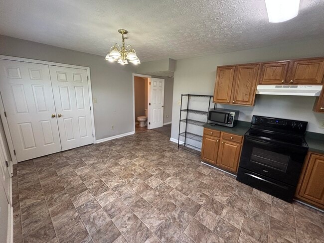 Building Photo - 2724 Hayden Park Ln