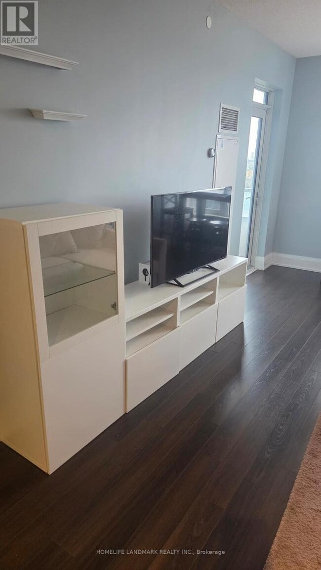 Building Photo - 120 Harrison Garden Blvd