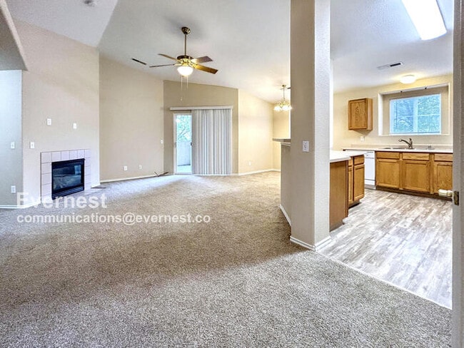Building Photo - 3732 Riviera Grove