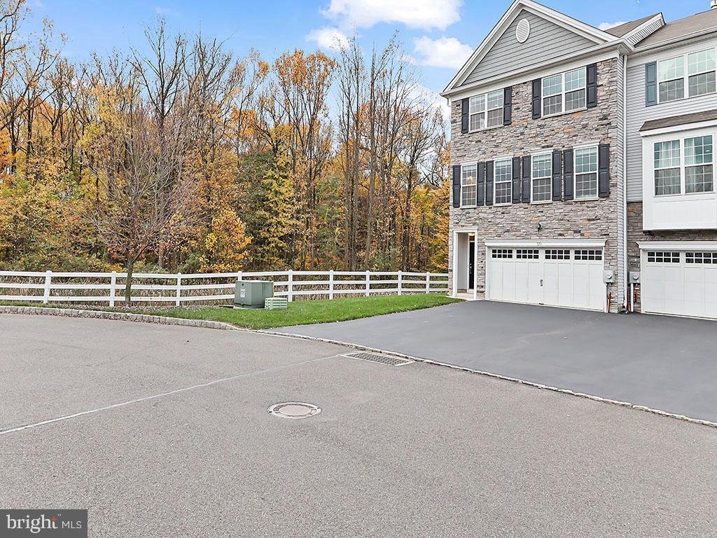 Foto principal - 523 Chestnut Ct