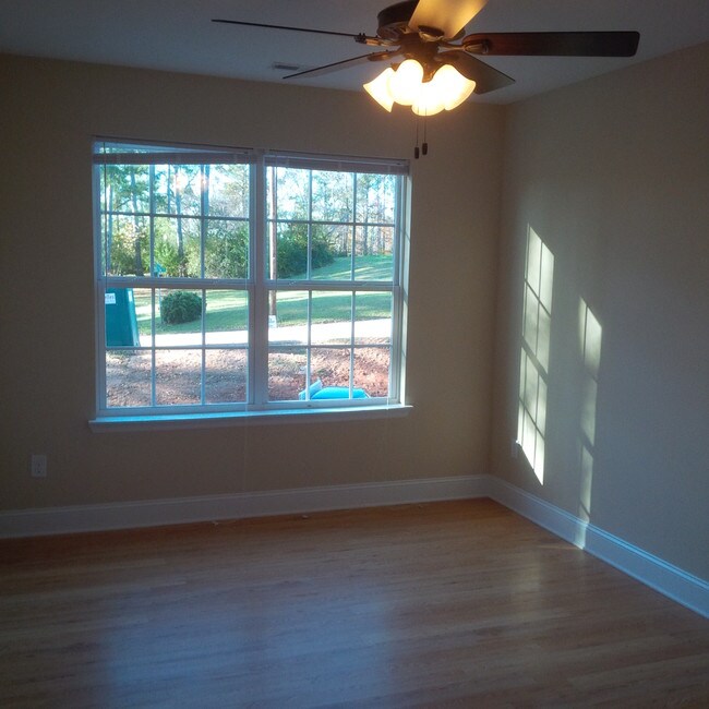 Building Photo - 1302 Franklin Dr