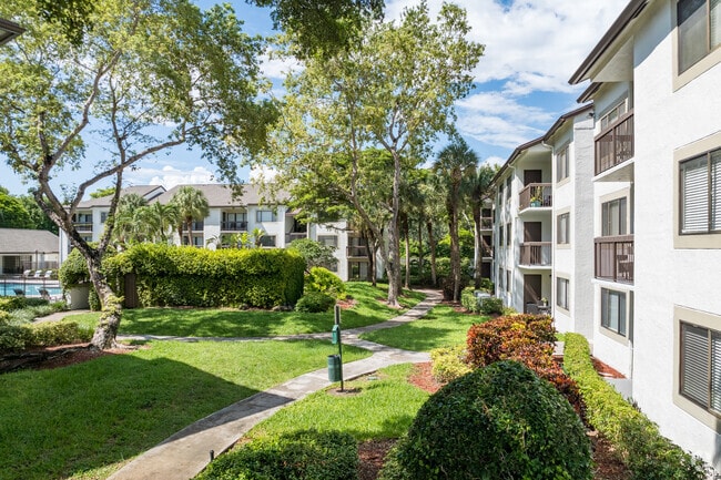 Cascades at Hammocks - Cascades at the Hammocks