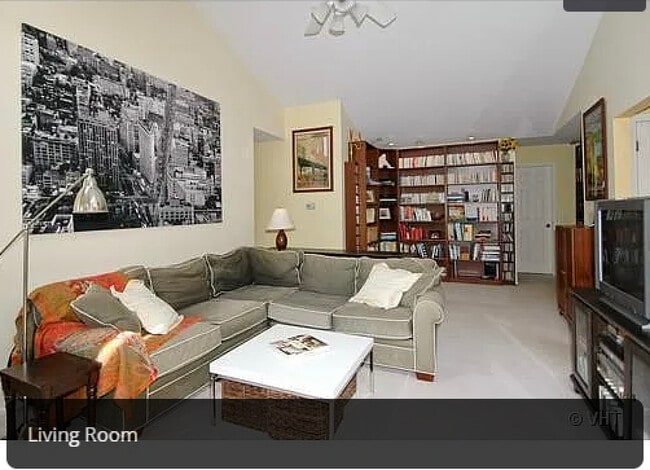 Building Photo - 2403 Mallow Ct
