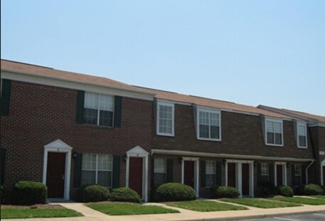 Primary Photo - Campostella Commons