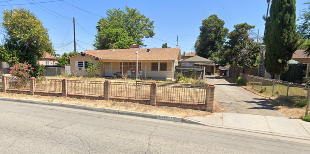 1175411756 Forest Grove St Unit 11754, El Monte, CA 91732 Room for