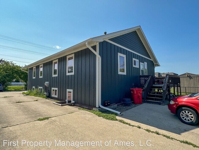 Foto del edificio - 3 br, 1 bath House - 2207 Barr Dr