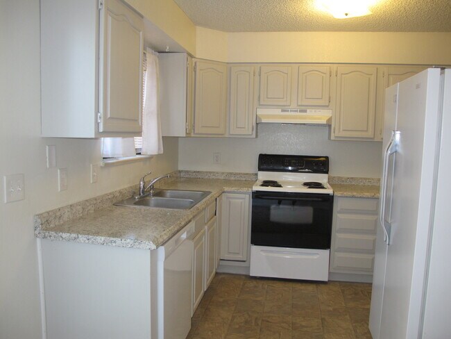 Foto del edificio - 3190 1/2 Hill Ave