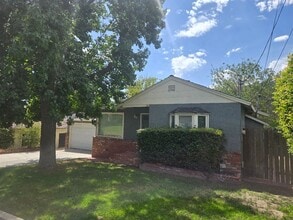 Building Photo - 3644 Encinal Ave