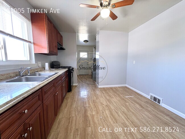 Foto del edificio - 11005 Timken Ave