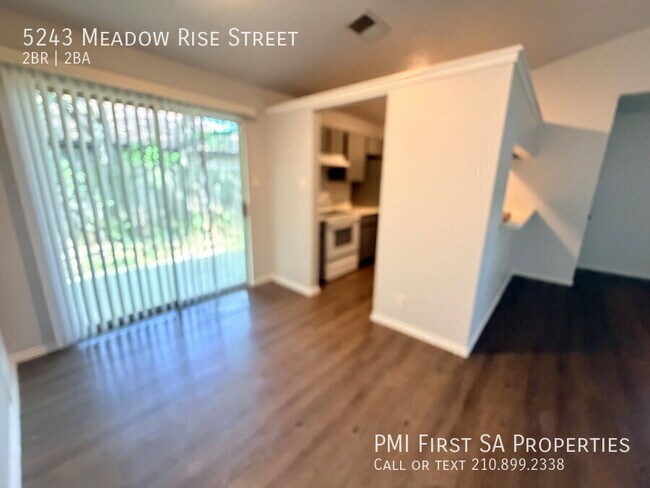 Foto del edificio - 5243 Meadow Rise St