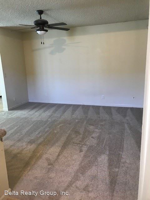 Foto del edificio - 2 br, 1.5 bath House - 2077 Peach Tree Dr