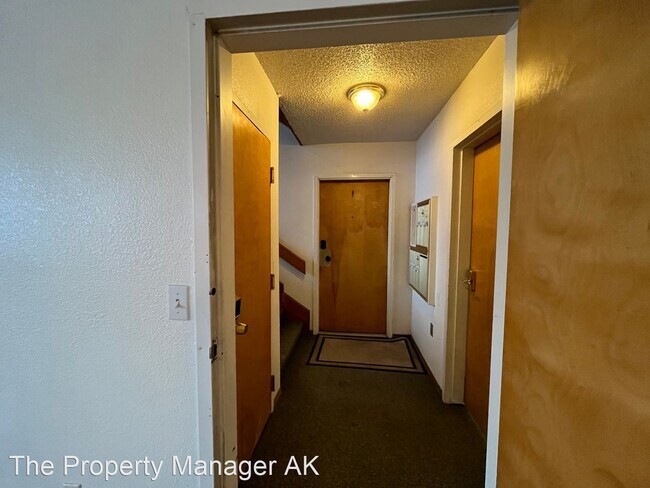 Building Photo - 2 br, 1 bath House - 77 Slater Dr #2