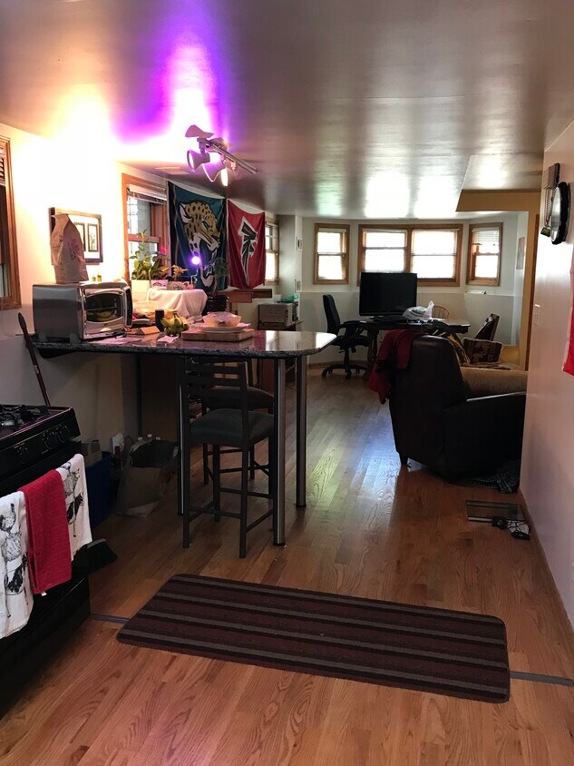 Foto principal - 3247 N Leavitt St