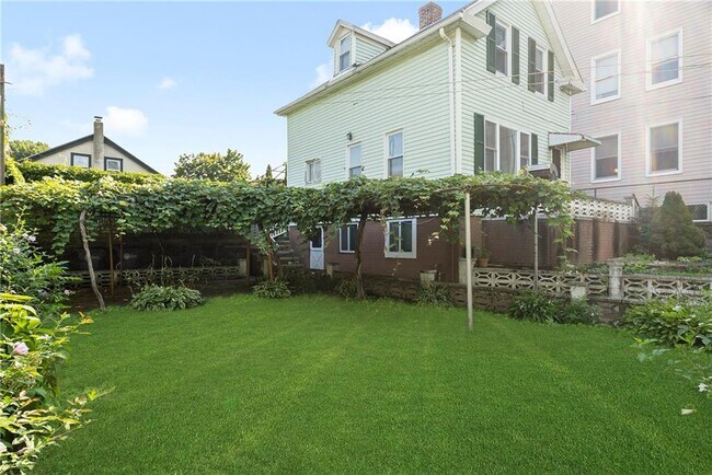 Foto del edificio - 49 E Transit St