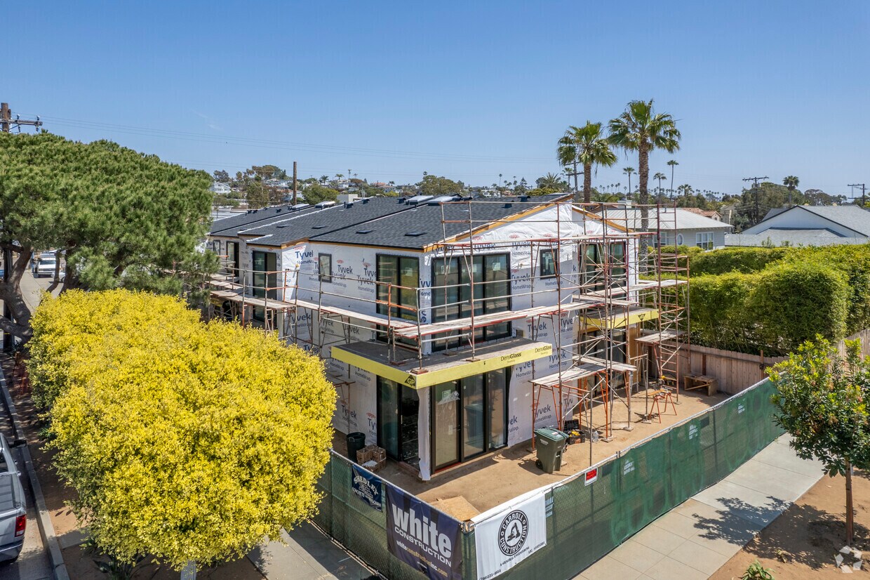 April 2022 - 221-227 W G St