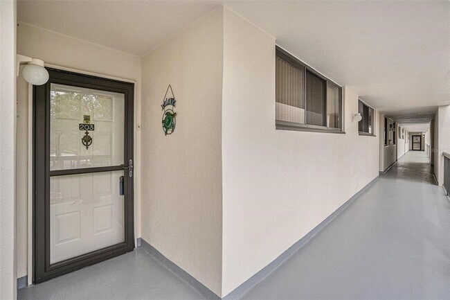 Building Photo - 11730 Shipwatch Dr