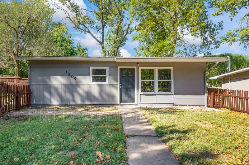 1509 Harper St, Lawrence, KS 66044 House Rental in Lawrence, KS