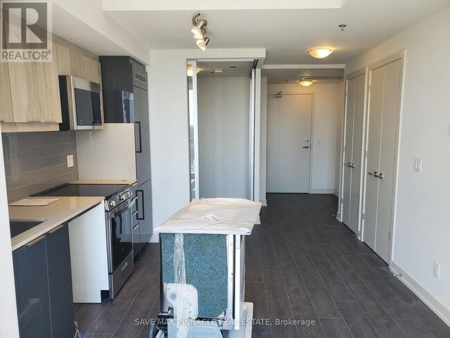 Photo du bâtiment - 90 Glen Everest Rd