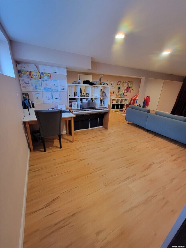 Foto del edificio - 3245 Milburn Ave