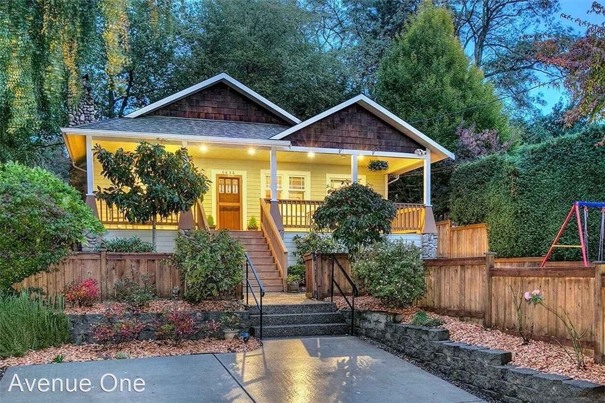 6836 26th Ave NE, Seattle, WA 98115 House Rental in Seattle, WA