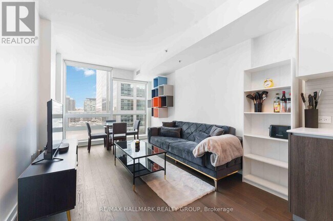 Building Photo - 199 Slater St.