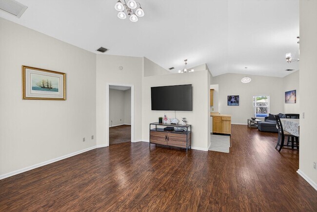 Foto del edificio - 6223 Kendrick St