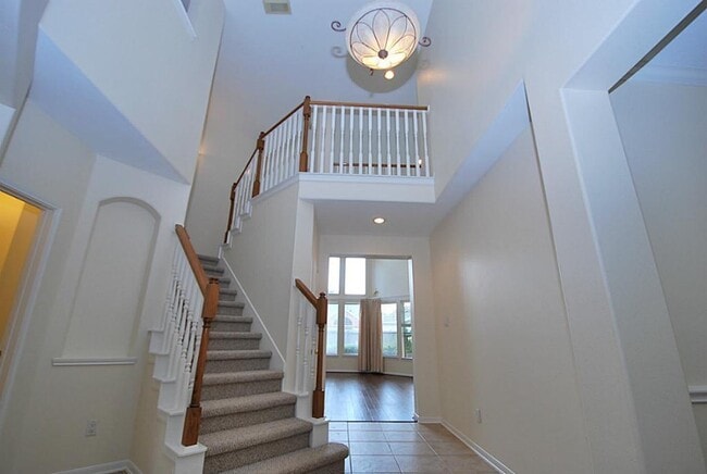 Building Photo - 9106 Memorial Pines Way