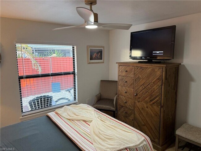 Foto del edificio - 27650 Imperial Shores Blvd