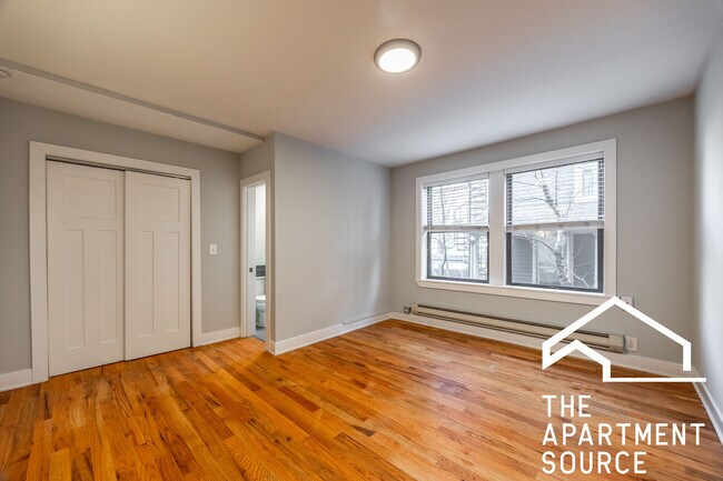 Foto del edificio - 4546 N Damen Ave