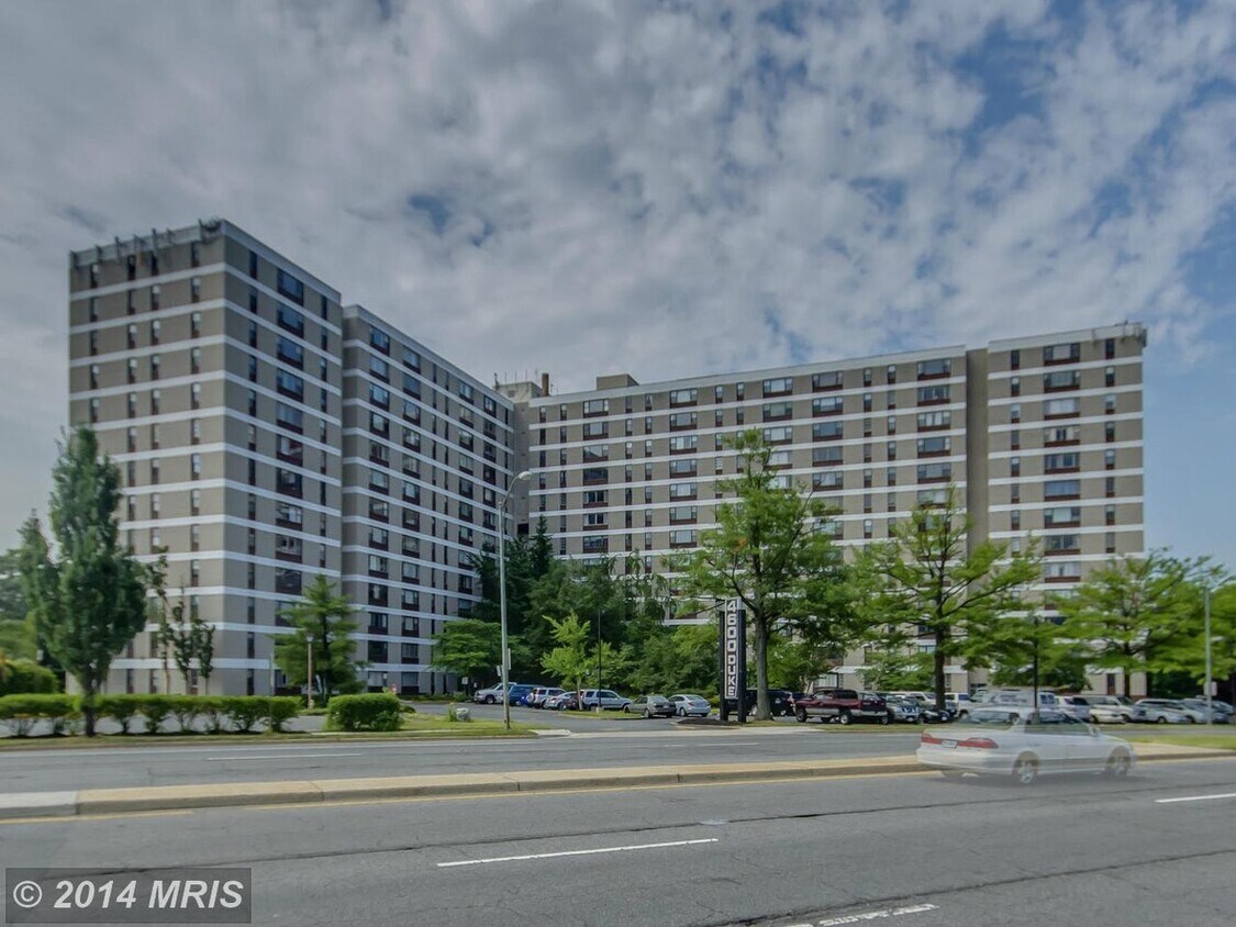 4600 Duke St, Alexandria, VA 22304 Condo for Rent in Alexandria, VA