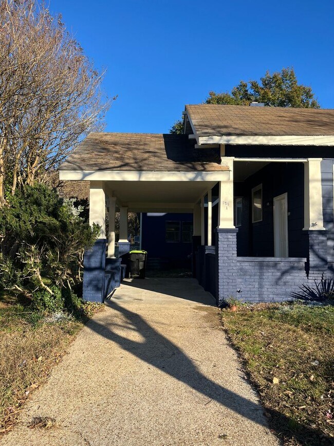 Foto del edificio - 100 S Main Ave