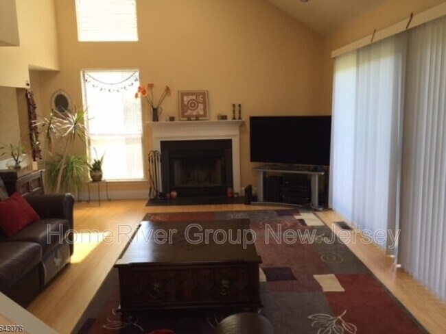 Foto del edificio - 18 Woodhill St