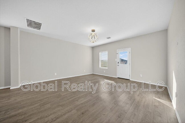 Building Photo - 10419 Lateleaf Oak